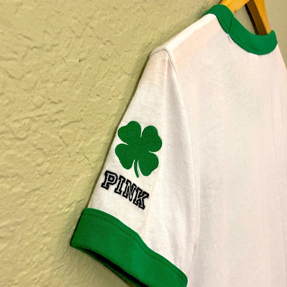 ☘️ NWOT Shake Your Shamrocks T ☘️ - Picture 6 of 7